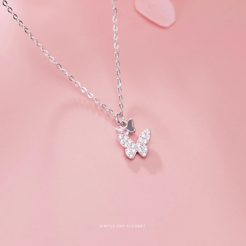 925 Sterling Silber Halskette mit funkelndem Blumenanhänger