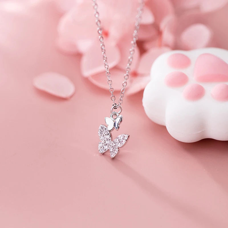 925 Sterling Silber Halskette mit funkelndem Blumenanhänger