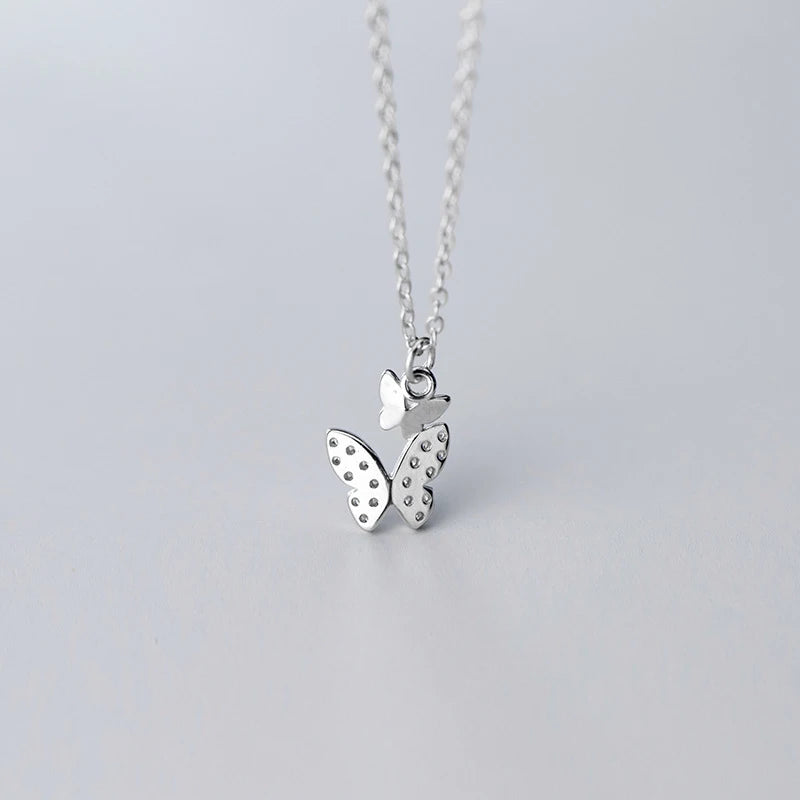925 Sterling Silber Halskette mit funkelndem Blumenanhänger