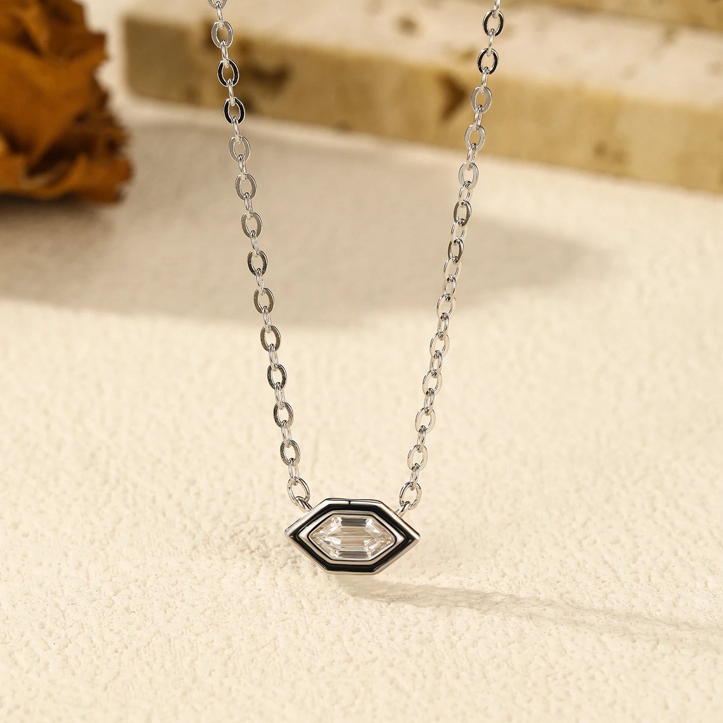 Geometrische Halskette aus 925 Sterling Silber mit Zirkonia