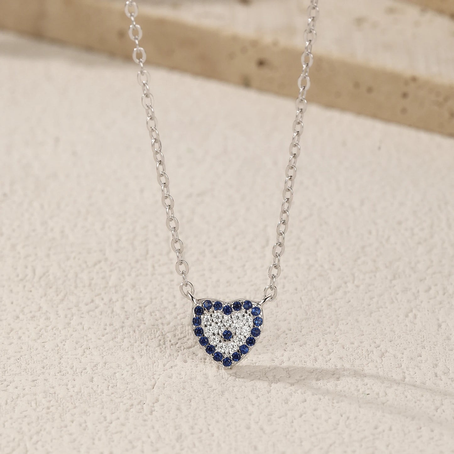 925 Sterling Silber Herz-Halskette mit blauen Zirkonsteinen – Zarte Eleganz in Silber