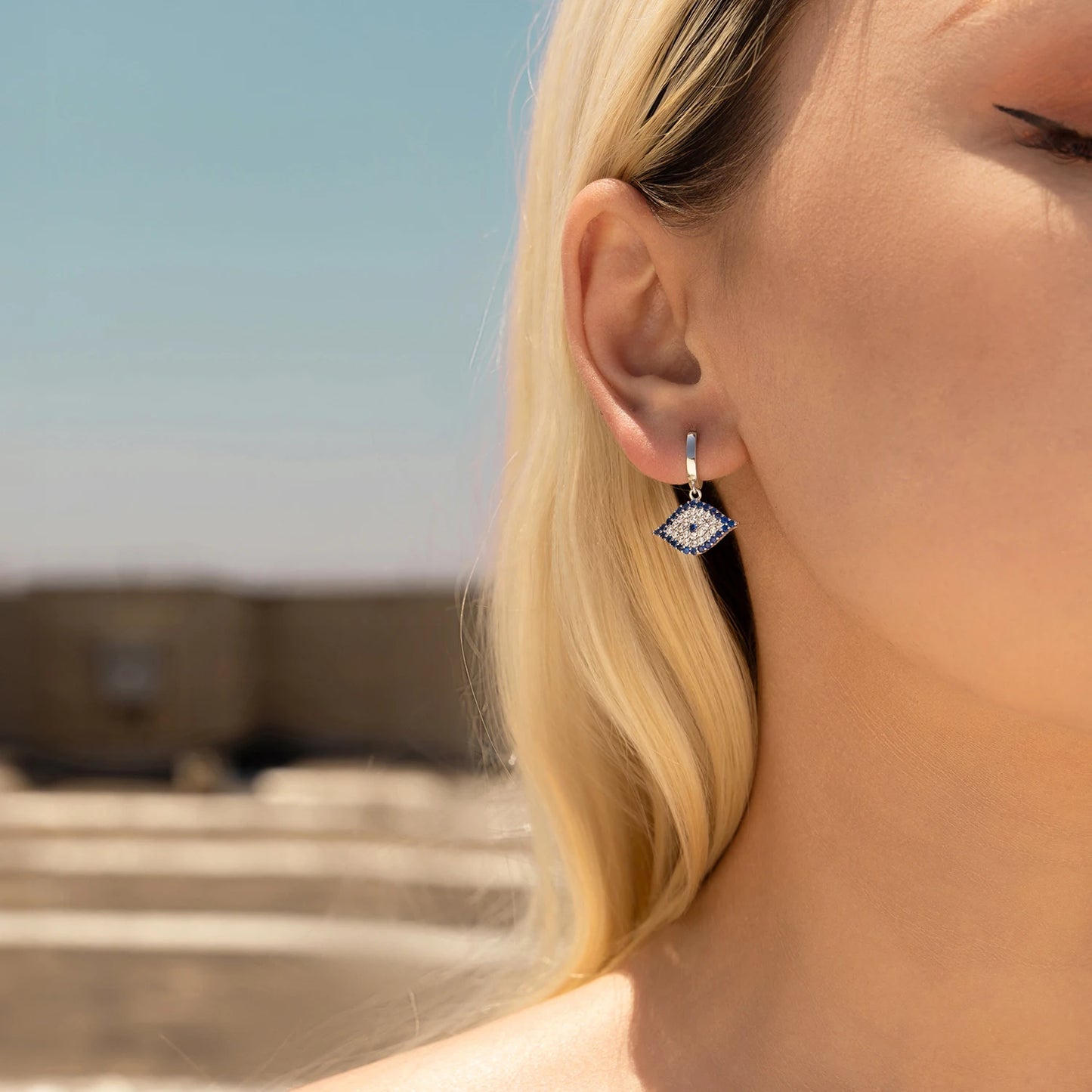 925 Sterling Silber Ohrringe mit blauem Zirkon – Geometrische Eleganz mit Symbolcharakter