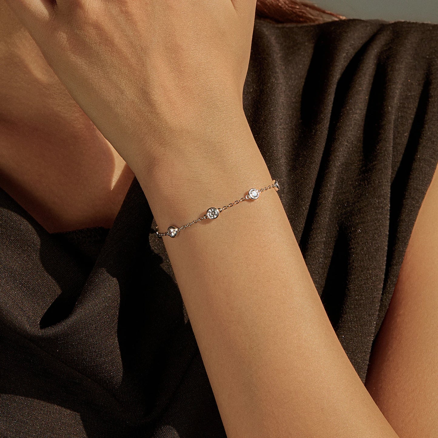 Elegantes Armband aus 925 Sterling Silber mit Zirkonia-Fassung