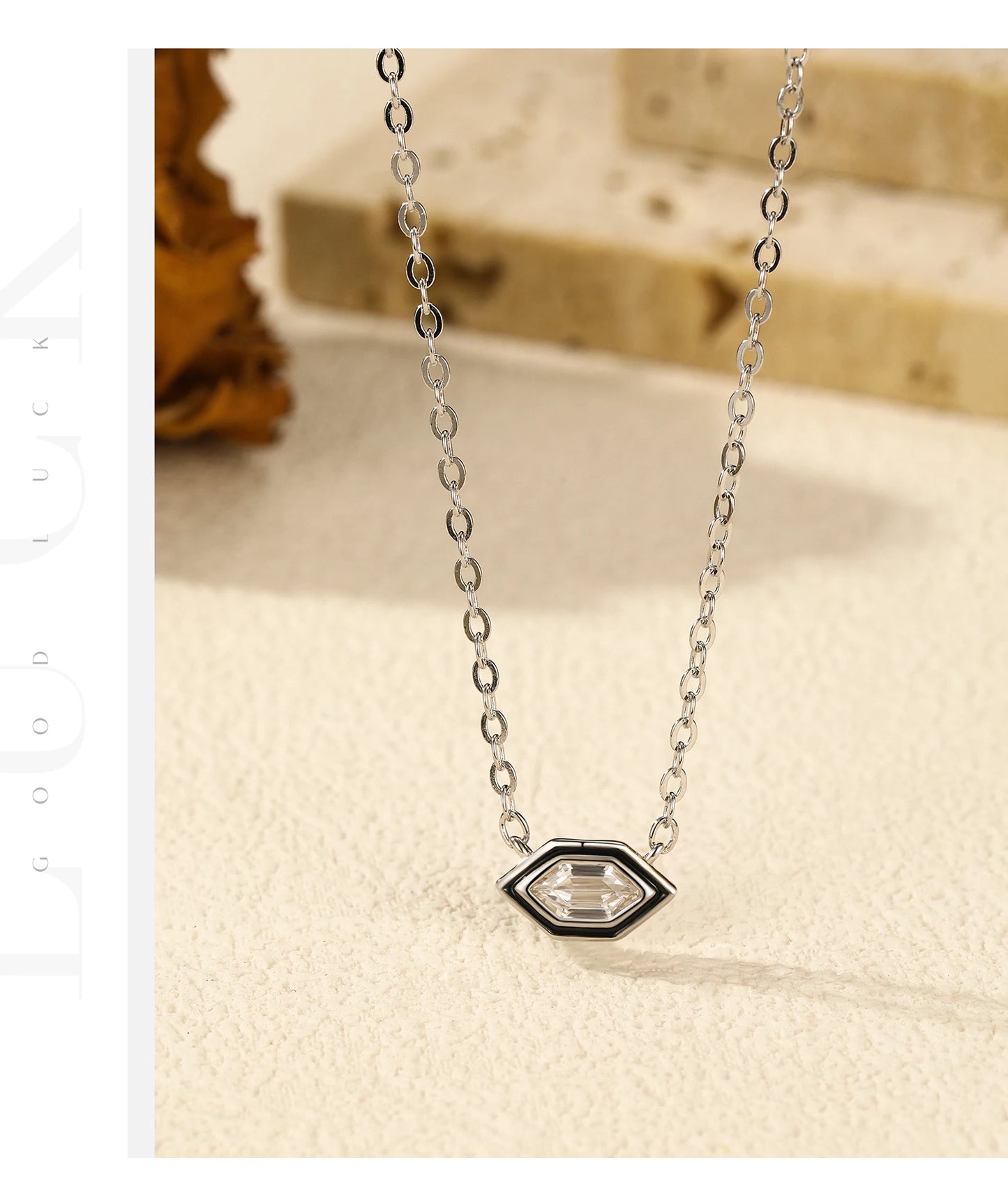 Geometrische Halskette aus 925 Sterling Silber mit Zirkonia