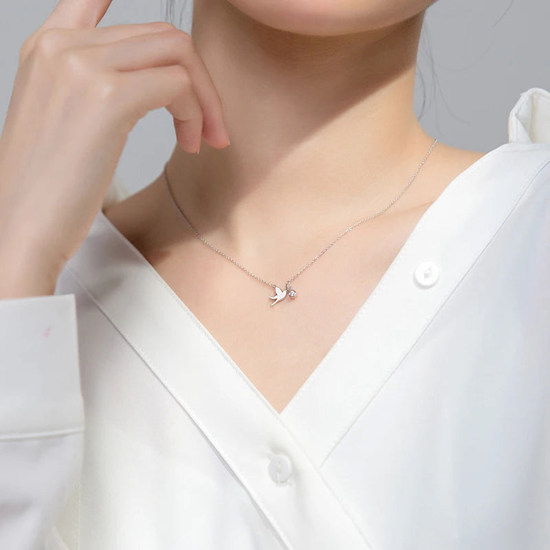 925 Sterling Silber Halskette mit Vogel- und Zirkonia-Anhänger